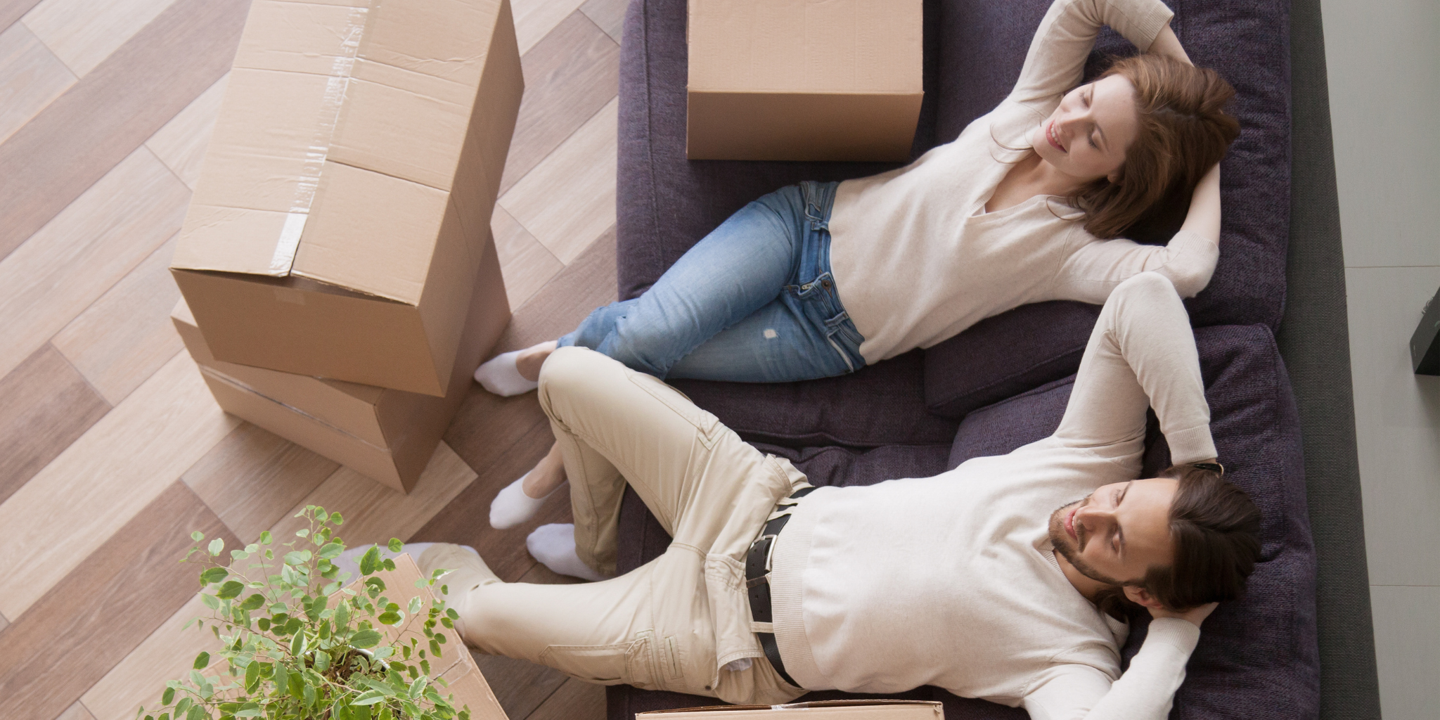 Un couple qui déménage en longue distance