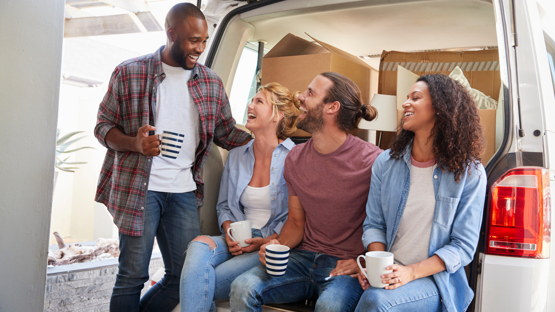 Camion déménagement amis